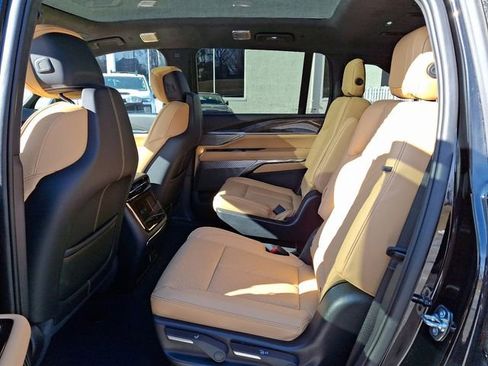 New 2025 Cadillac Escalade IQ Luxury 2 image 5