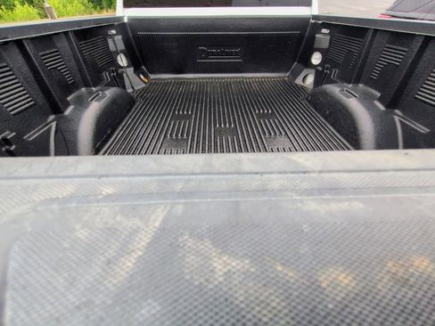 Used 2023 Chevrolet Silverado 2500 LTZ AWD/4WD image 32