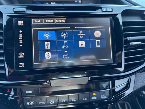 Used 2016 Honda Accord EX-L image 18