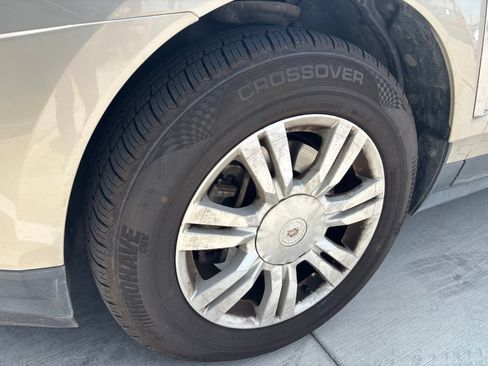 Used 2016 Cadillac SRX Luxury w/ Driver Awareness Package FWD image 11