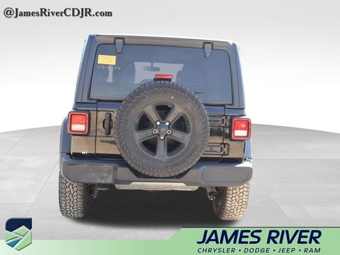 Used 2022 Jeep Wrangler Unlimited Sport image 11