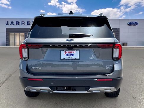 New 2026 Ford Explorer Active w/ Active Comfort Package RWD image 6