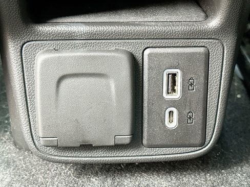 Used 2024 Chevrolet TrailBlazer ACTIV w/ Convenience Package image 24