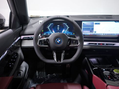 New 2026 BMW 550e xDrive w/ Premium Package image 11