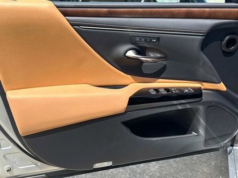 Used 2022 Lexus ES 350 w/ Premium Package image 25