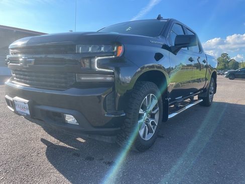 Used 2021 Chevrolet Silverado 1500 RST w/ Convenience Package II image 3