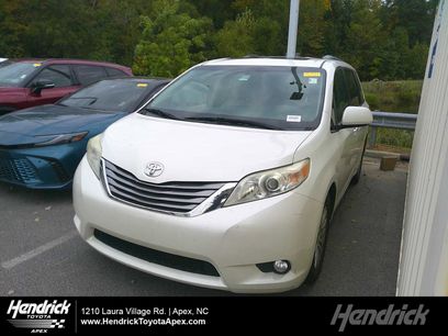 Used 2017 Toyota Sienna XLE