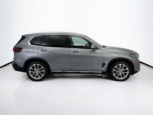 Certified 2026 BMW X5 sDrive40i w/ Parking Assistance Package RWD image 4