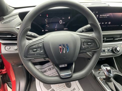 Used 2024 Buick Envista Preferred w/ Convenience II Package FWD image 40
