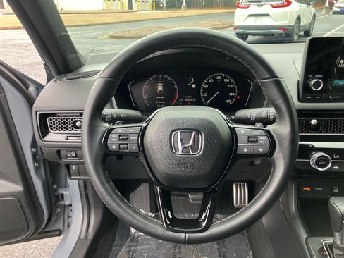 Used 2025 Honda Civic Sport image 22