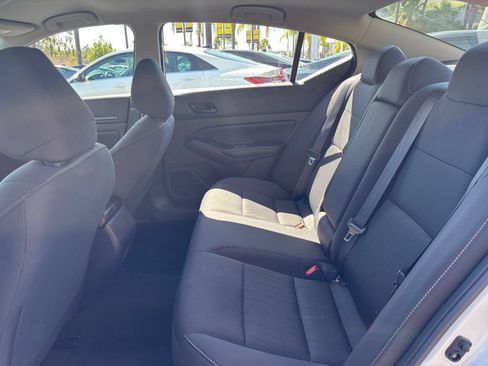 Used 2025 Nissan Altima 2.5 SV FWD image 25