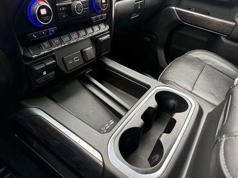 Used 2020 Chevrolet Silverado 2500 LTZ w/ LTZ Plus Package image 17