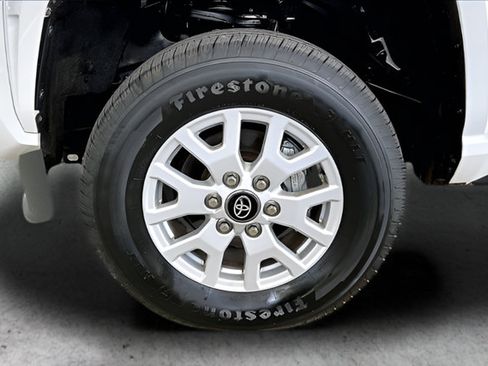 Used 2024 Toyota Tacoma SR AWD/4WD image 29