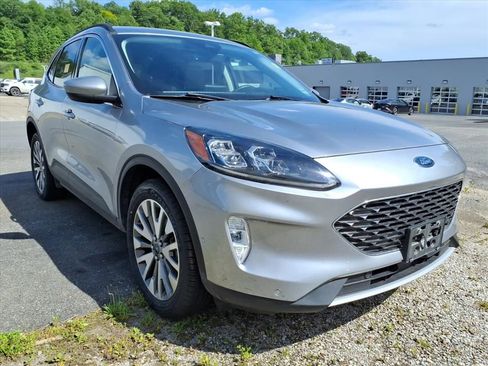 Used 2021 Ford Escape Titanium AWD/4WD image 25