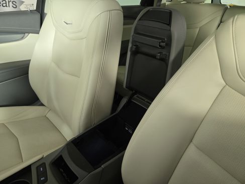 Used 2021 Cadillac XT5 Premium Luxury image 30