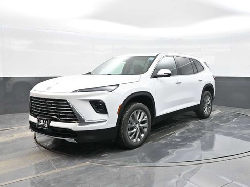 New 2026 Buick Enclave Preferred image 1