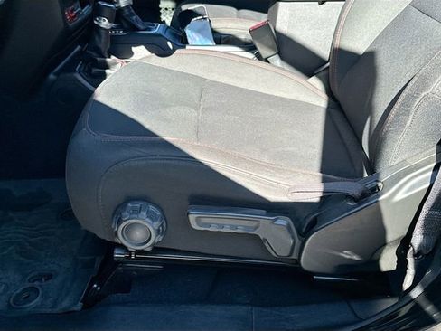 Used 2018 Jeep Wrangler Unlimited Rubicon image 20