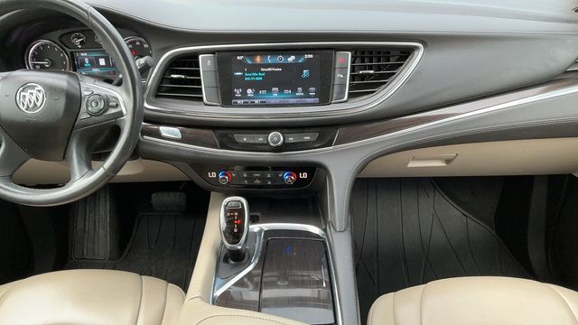 Used 2018 Buick Enclave Essence FWD image 17