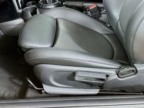 Used 2016 MINI Cooper S image 18