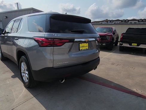 Used 2023 Chevrolet Traverse LS FWD image 7
