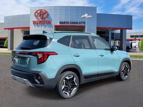 Used 2024 Kia Seltos SX w/ SX Sunroof Package AWD/4WD image 8