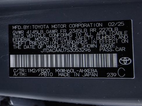 Used 2025 Toyota Prius LE FWD image 30