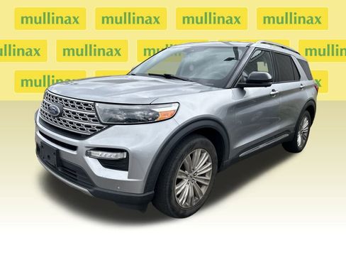Used 2021 Ford Explorer Limited w/ Equipment Group 301A image 6