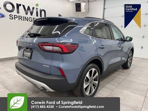 Certified 2025 Ford Escape Platinum image 6