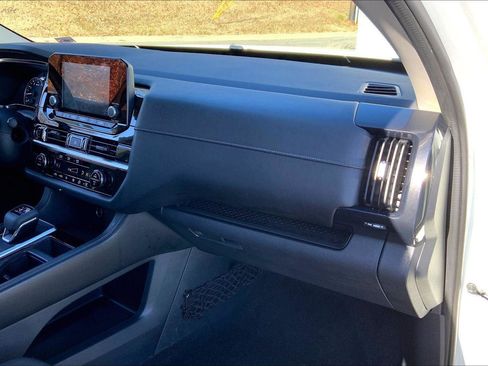 Used 2022 Nissan Pathfinder S w/ Cargo Package image 14