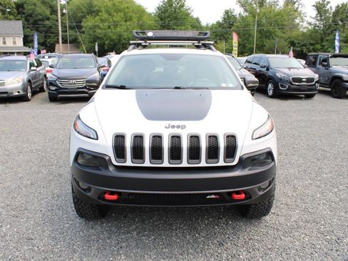 Used 2016 Jeep Cherokee Trailhawk w/ Comfort/Convenience Group AWD/4WD image 3