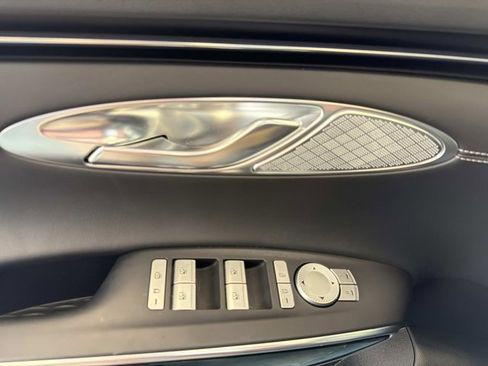 Used 2024 Genesis GV70 2.5T image 9