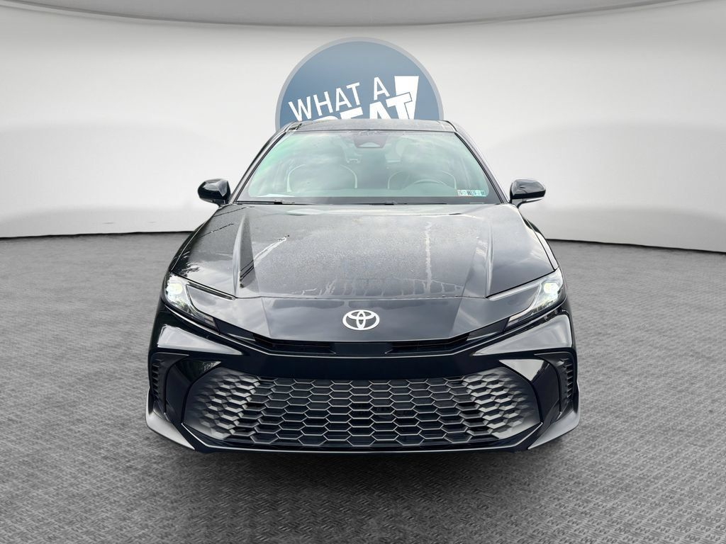 Used 2025 Toyota Camry SE w/ Convenience Package AWD/4WD image 9