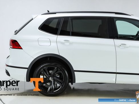Used 2024 Volkswagen Tiguan SE R-Line image 50