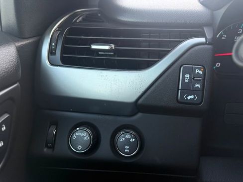 Used 2016 Chevrolet Tahoe LT image 14