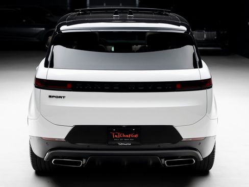 Used 2024 Land Rover Range Rover Sport SE image 24