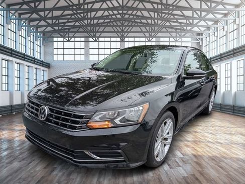 Used 2019 Volkswagen Passat 2.0T Wolfsburg FWD image 8