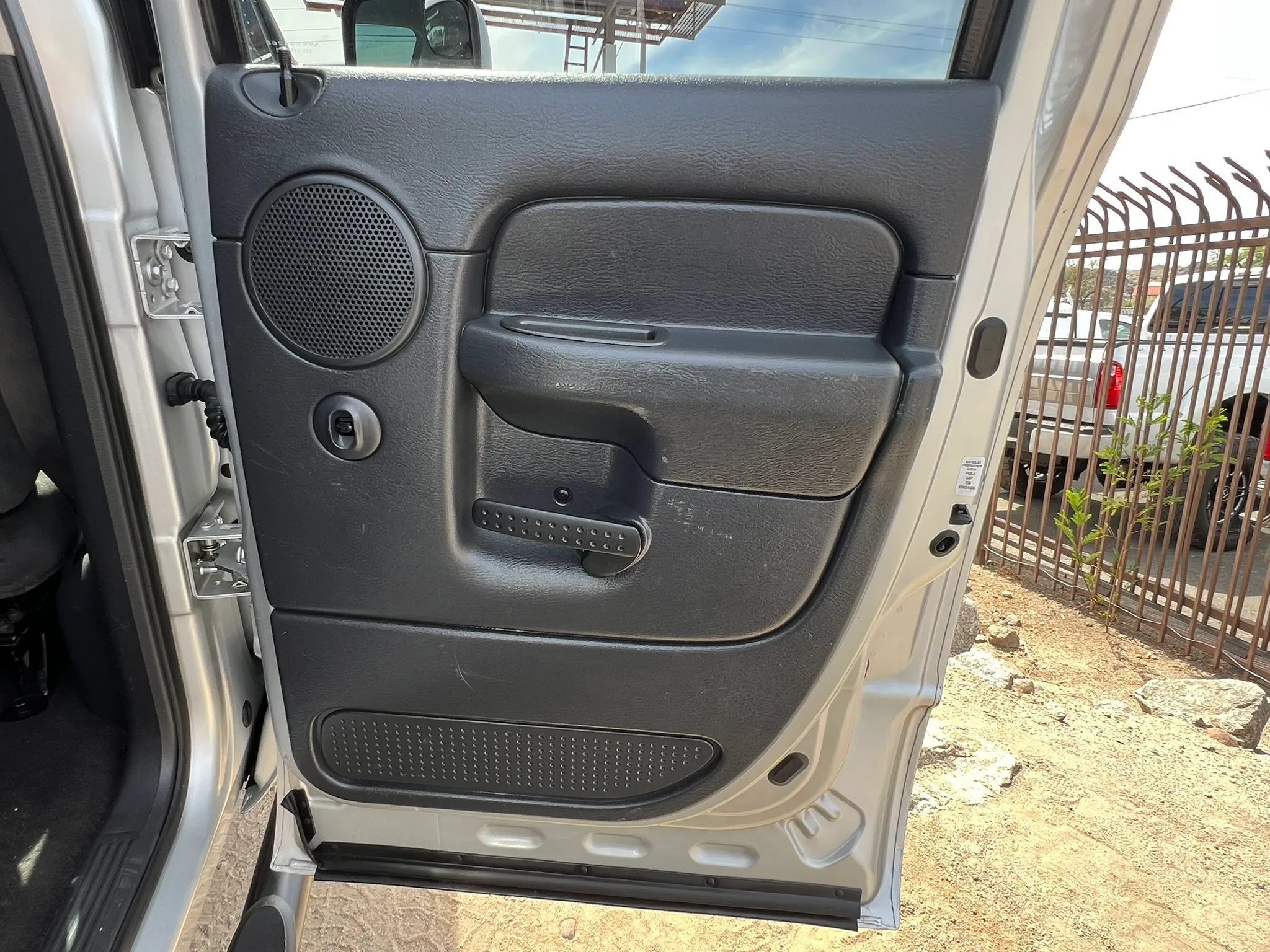 Used 2005 Dodge Ram 2500 Truck SLT AWD/4WD image 24