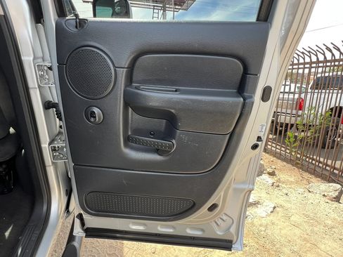 Used 2005 Dodge Ram 2500 Truck SLT AWD/4WD image 24