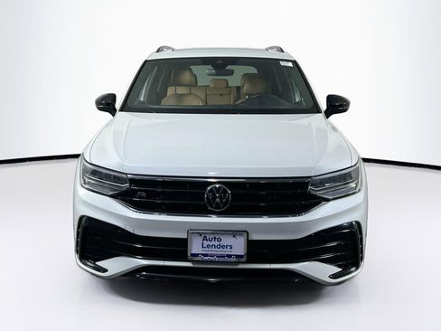 Used 2023 Volkswagen Tiguan SE R-Line AWD/4WD image 2