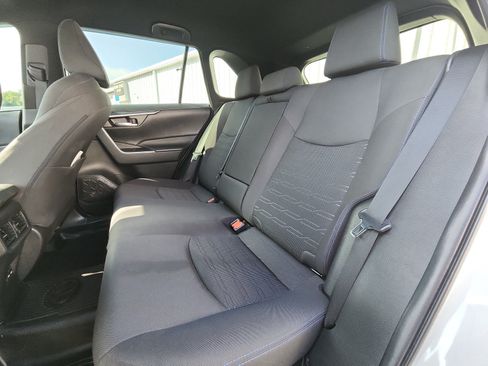 Used 2022 Toyota RAV4 SE w/ SE Grade Weather Package AWD/4WD image 22