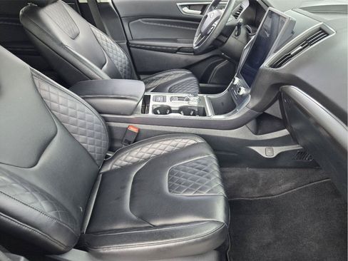 Used 2023 Ford Edge Titanium AWD/4WD image 13