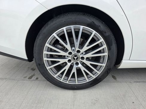 Used 2025 Mercedes-Benz CLA 250 image 10