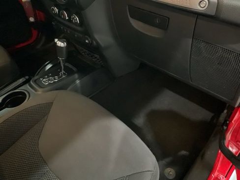 Used 2017 Jeep Wrangler Unlimited Sport image 24