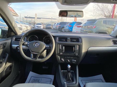 Used 2017 Volkswagen Jetta S w/ Jetta S Cold Weather Package image 17