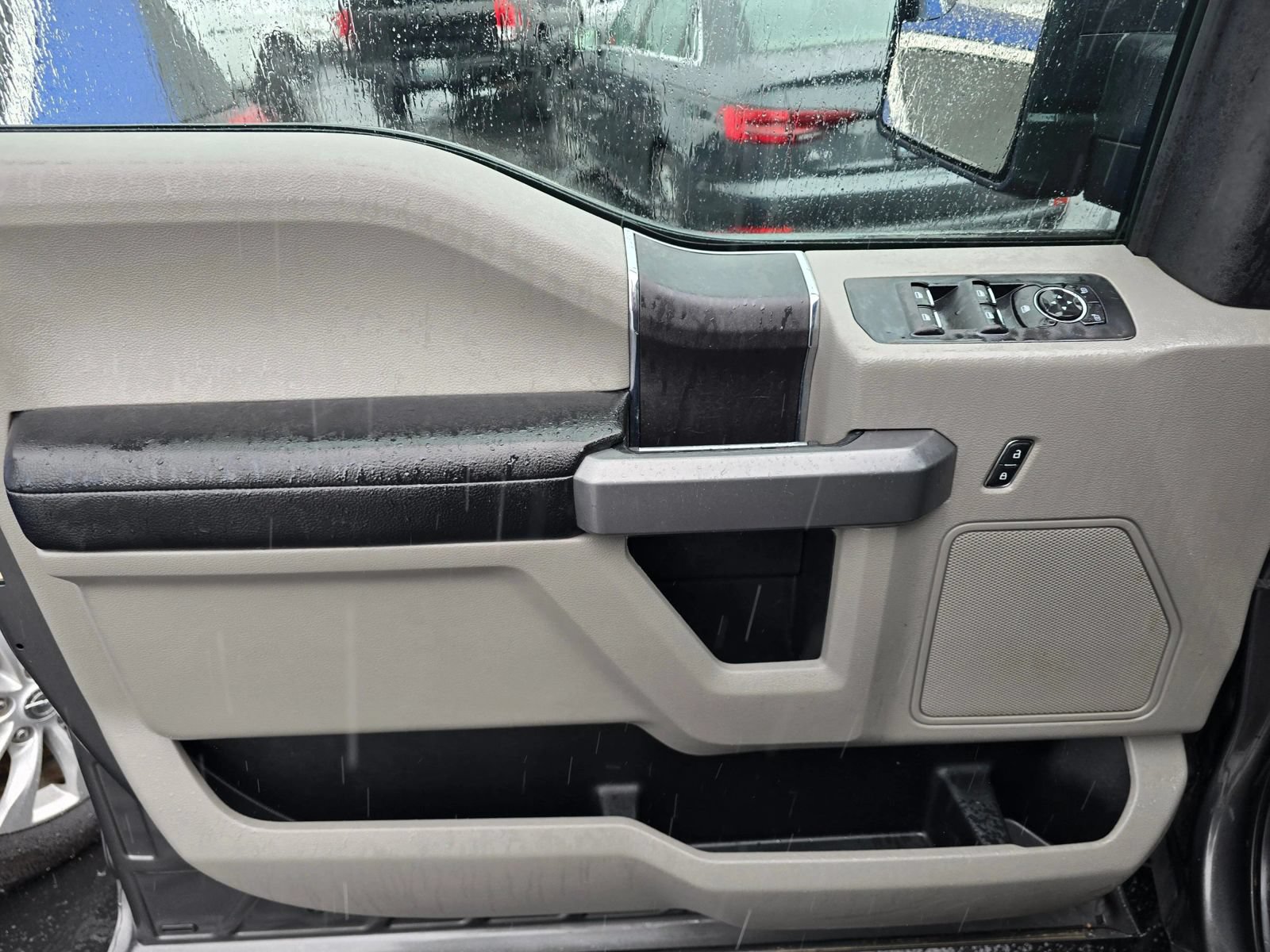Used 2018 Ford F150 XLT AWD/4WD image 17