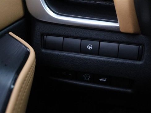 Certified 2023 Nissan Rogue Platinum image 21