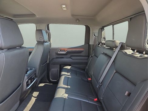 Used 2022 GMC Sierra 1500 Denali AWD/4WD image 10
