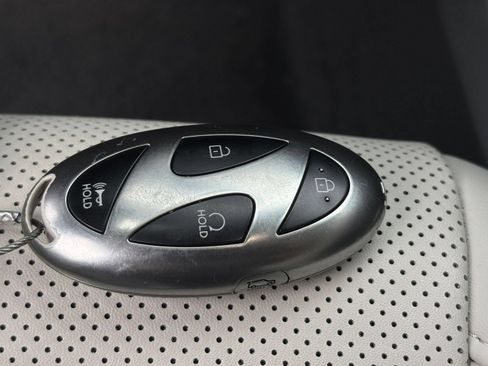 Used 2025 Hyundai Santa Fe SEL AWD/4WD image 21