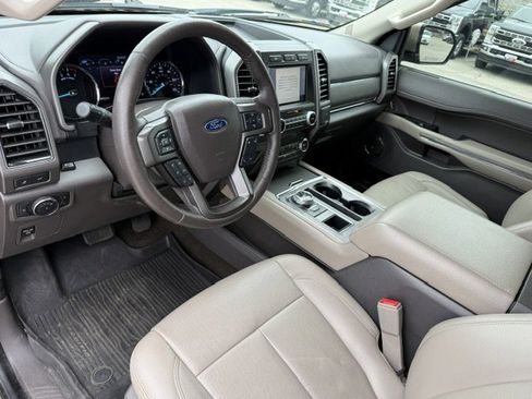 Used 2020 Ford Expedition XLT w/ Equipment Group 202A image 10