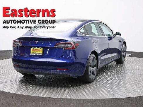 Used 2019 Tesla Model 3 Standard Range RWD image 5